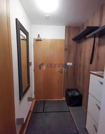 Pronájem bytu 2+kk, Praha, Ke kapslovně, 69 m2