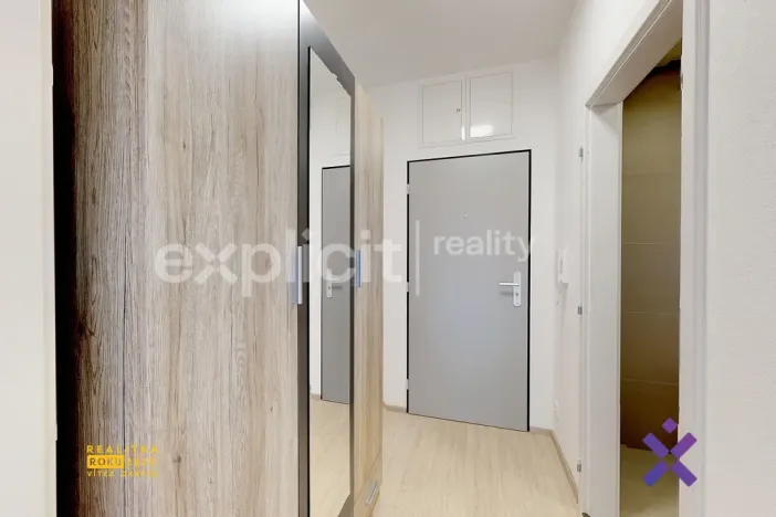 Pronájem bytu 1+kk, Zlín, Křiby, 33 m2