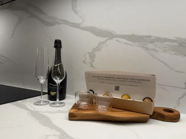 Pronájem bytu 1+kk, Praha - Vinohrady, Šrobárova, 36 m2