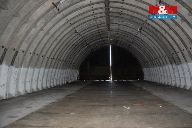 Prodej komerční nemovitosti, Ralsko - Hradčany, 472 m2