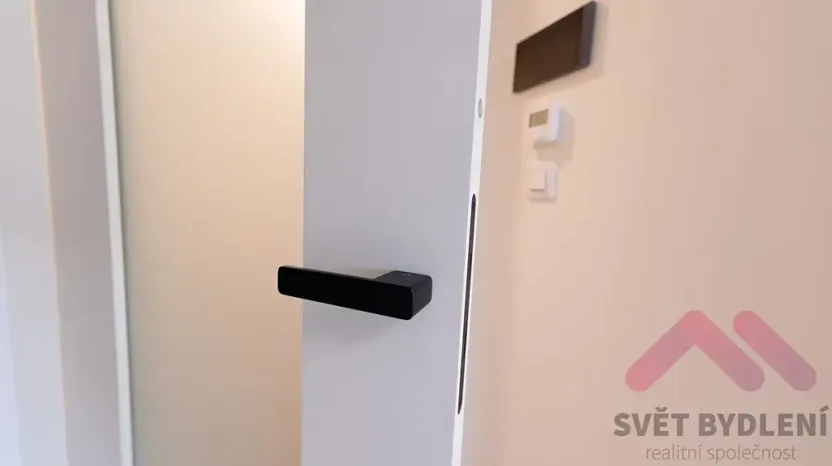 Pronájem bytu 1+kk, Praha - Žižkov, Šrámkové, 34 m2