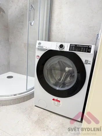 Pronájem bytu 1+kk, Praha - Žižkov, Šrámkové, 34 m2