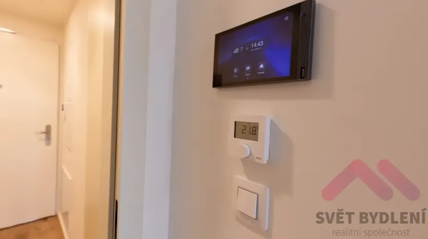 Pronájem bytu 1+kk, Praha - Žižkov, Šrámkové, 34 m2