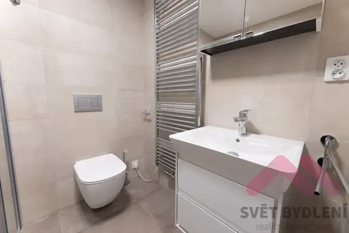 Pronájem bytu 2+kk, Praha - Řepy, Laudova, 62 m2