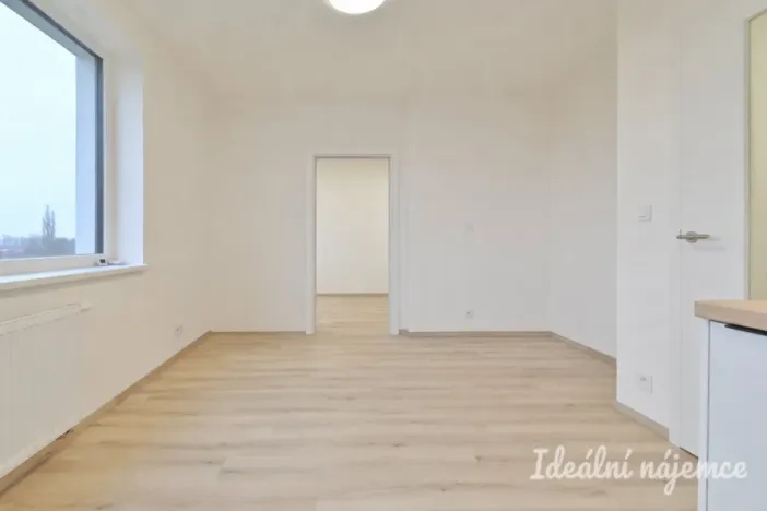 Pronájem bytu 2+kk, Brno, Jižní, 36 m2