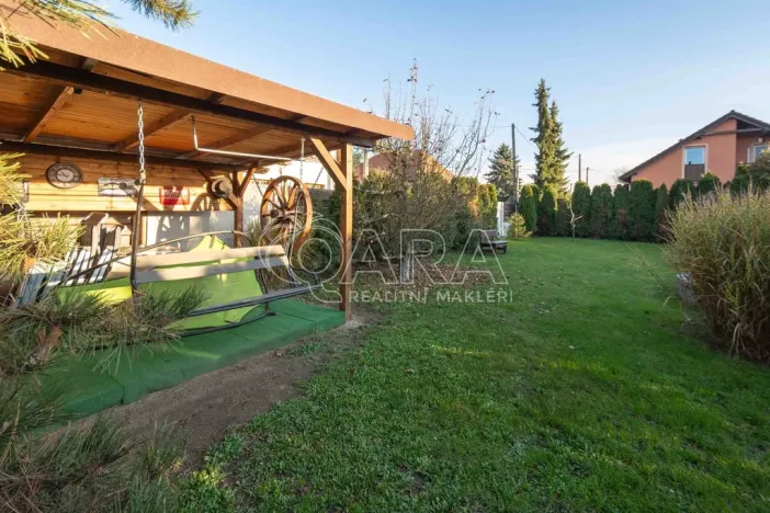 Prodej bytu 3+1, Libiš, Příčná, 92 m2