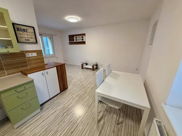Prodej bytu 1+kk, Brno, Štěpánská, 32 m2