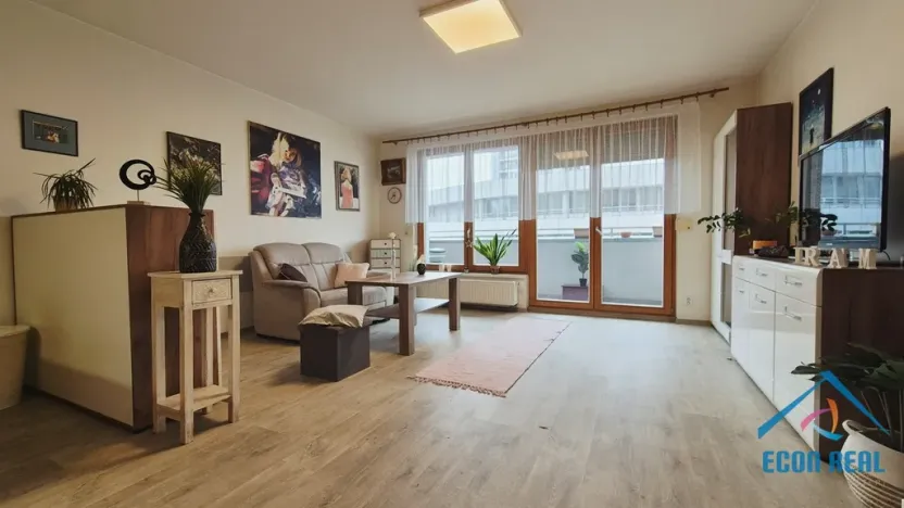 Prodej bytu 1+kk, Praha - Stodůlky, Sluneční náměstí, 30 m2