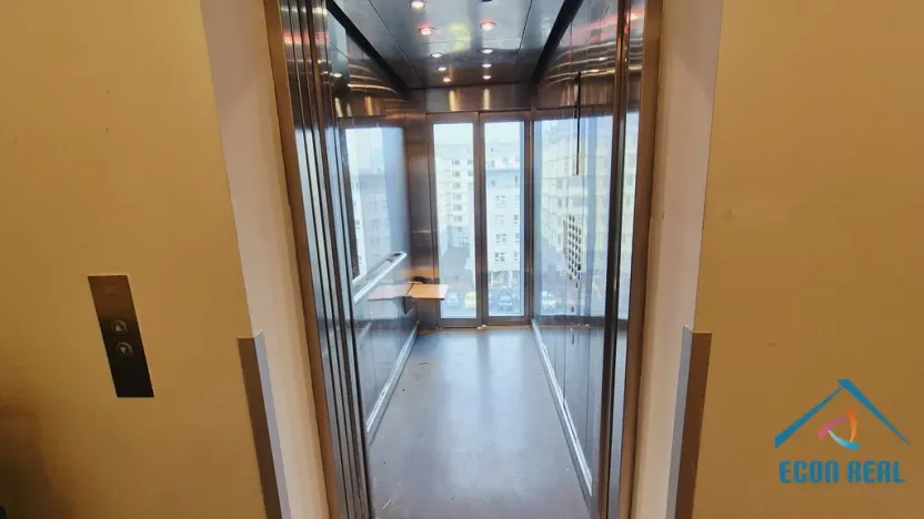 Prodej bytu 1+kk, Praha - Stodůlky, Sluneční náměstí, 30 m2