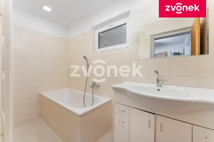 Prodej rodinného domu, Zlín - Prštné, 214 m2