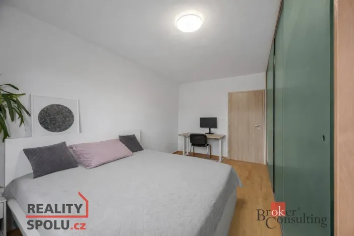 Prodej bytu 3+1, Praha - Strašnice, Černokostelecká, 64 m2