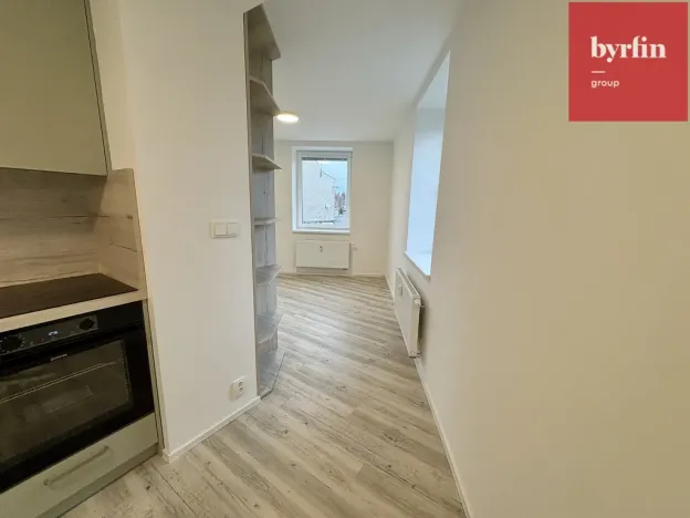 Pronájem bytu 1+kk, Opava, Rolnická, 29 m2