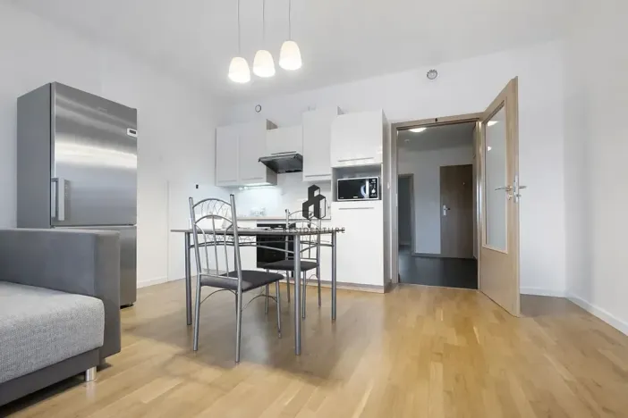 Pronájem bytu 2+kk, Praha - Hloubětín, Krylovecká, 53 m2