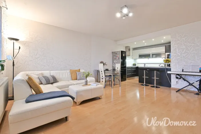 Prodej bytu 2+kk, Praha - Háje, Jurkovičova, 61 m2