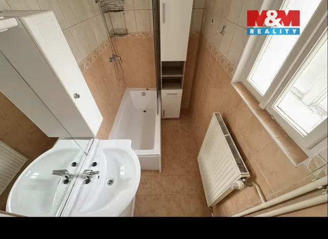 Pronájem bytu 2+1, Děčín - Děčín II-Nové Město, U Dvora, 66 m2