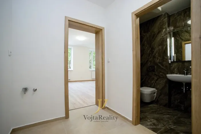 Pronájem bytu 1+kk, Olomouc, Lipenská, 32 m2