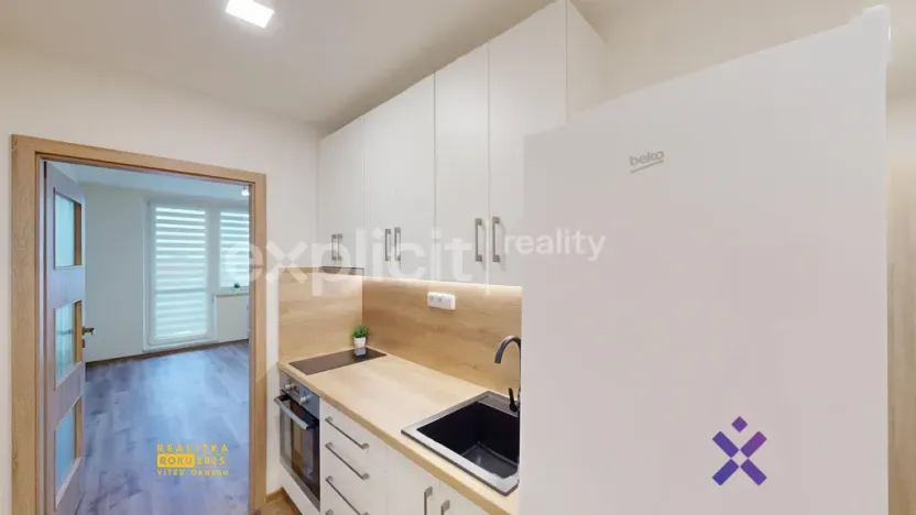 Pronájem bytu 1+1, Otrokovice - Kvítkovice, J. Valčíka, 29 m2