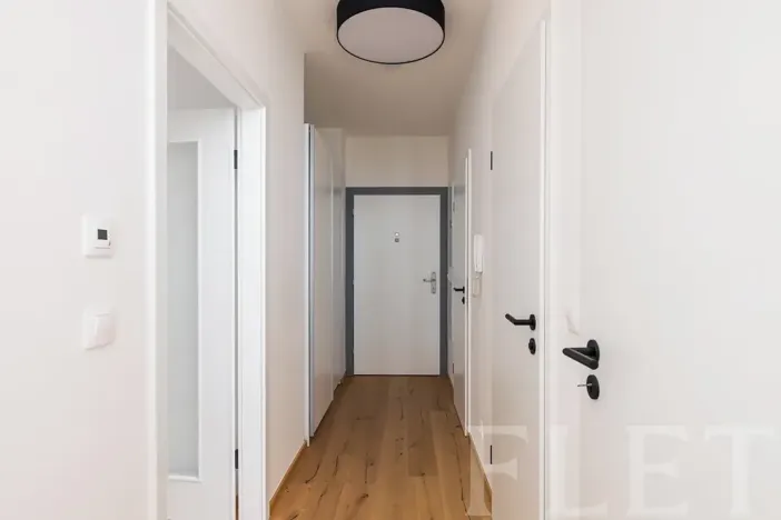 Pronájem bytu 2+kk, Praha - Radlice, Na Farkáně I, 52 m2