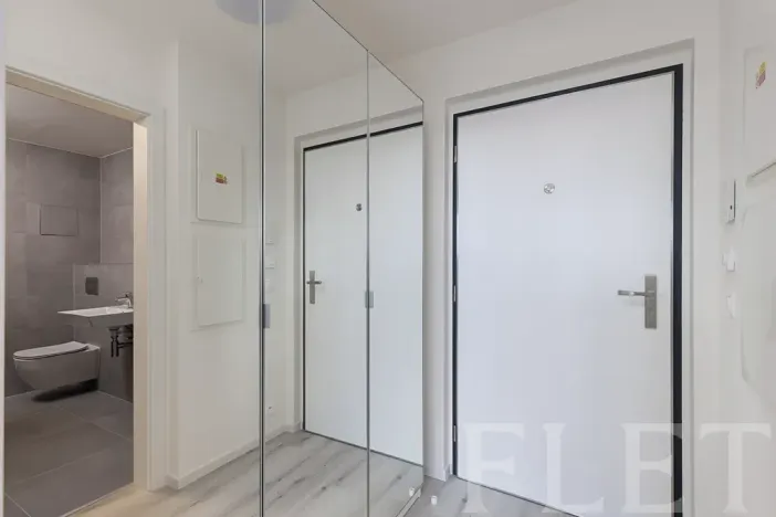 Pronájem bytu 1+kk, Praha - Hloubětín, Laponská, 31 m2