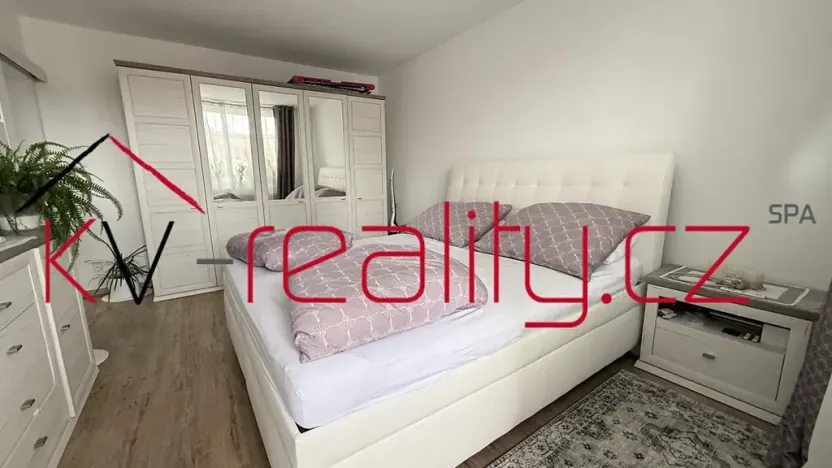 Prodej bytu 2+1, Karlovy Vary, Klínovecká, 64 m2