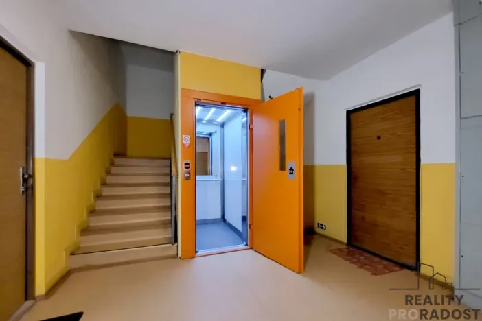 Prodej bytu 3+1, Znojmo, Mičurinova, 70 m2