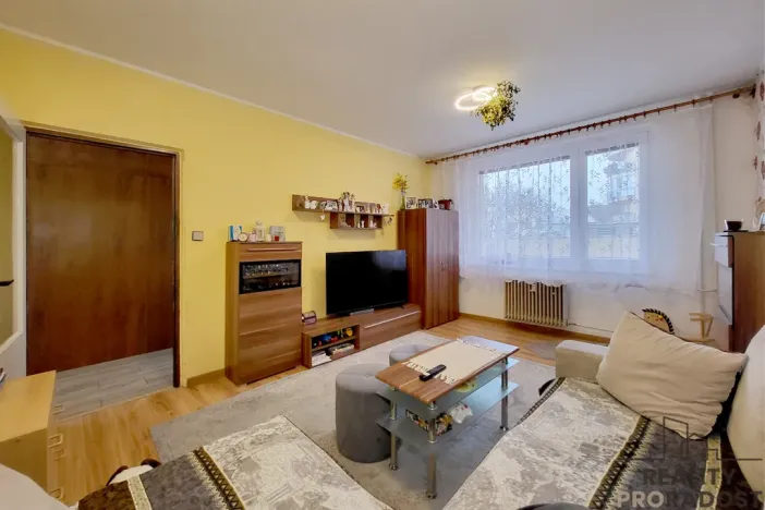 Prodej bytu 3+1, Znojmo, Mičurinova, 70 m2