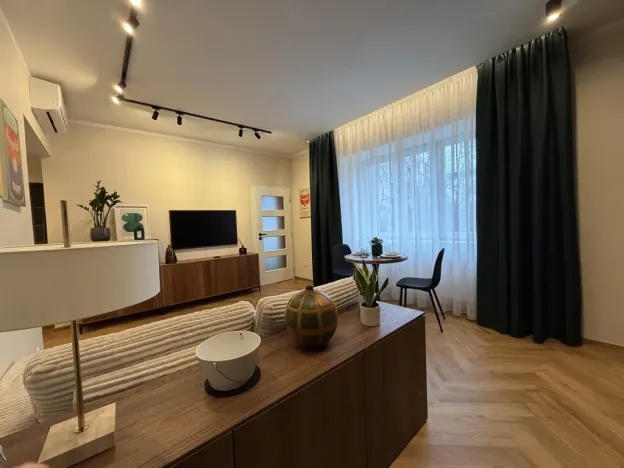 Pronájem bytu 2+kk, Praha - Žižkov, Křišťanova, 41 m2