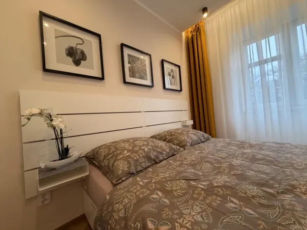 Pronájem bytu 2+kk, Praha - Žižkov, Křišťanova, 41 m2