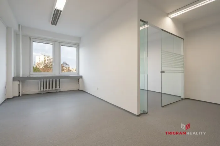 Pronájem kanceláře, Hradec Králové - Slezské Předměstí, Jižní, 18 m2