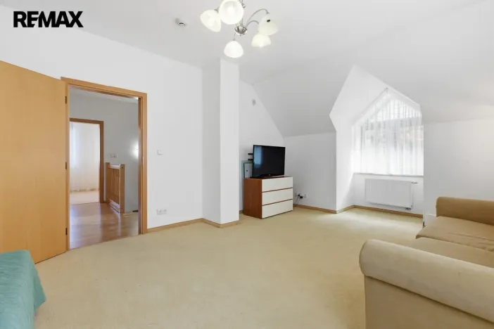 Prodej rodinného domu, Karlovy Vary, Za Motelem, 137 m2