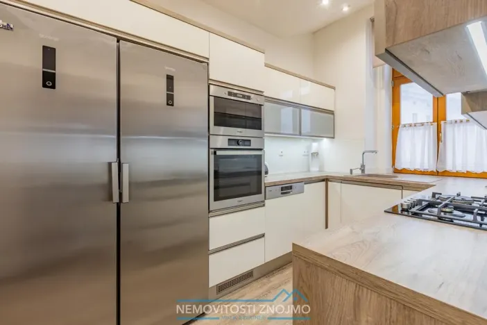 Prodej bytu 4+1, Znojmo, Jana Palacha, 130 m2