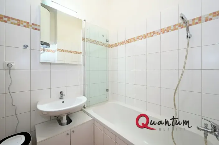 Pronájem bytu 2+kk, Praha - Libeň, Vosmíkových, 48 m2