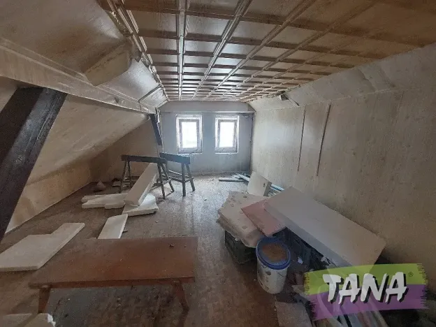 Prodej rodinného domu, Jenišovice, 155 m2