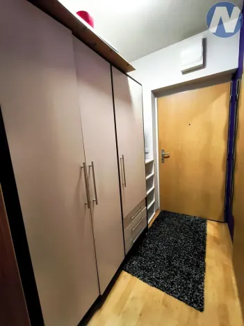 Pronájem bytu 1+kk, Plzeň, Květná, 32 m2