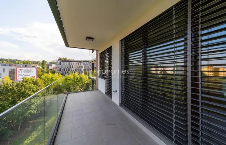 Pronájem bytu 2+kk, Praha - Vokovice, 59 m2