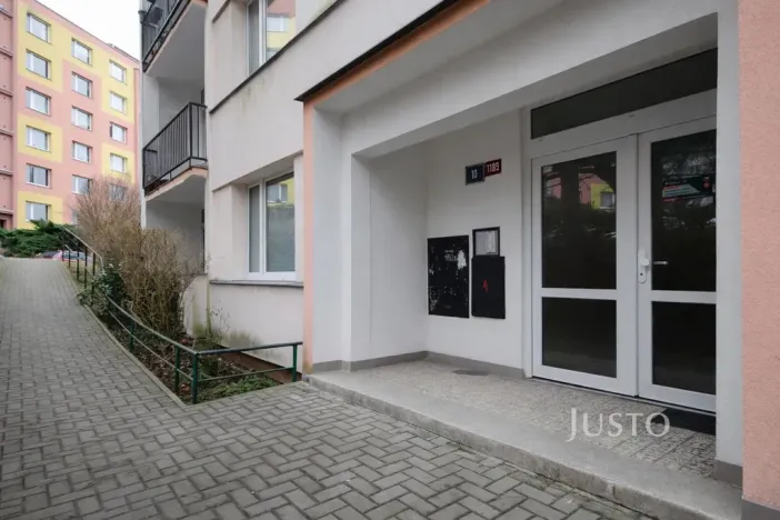 Pronájem bytu 1+1, Ústí nad Labem, Tolstého, 44 m2