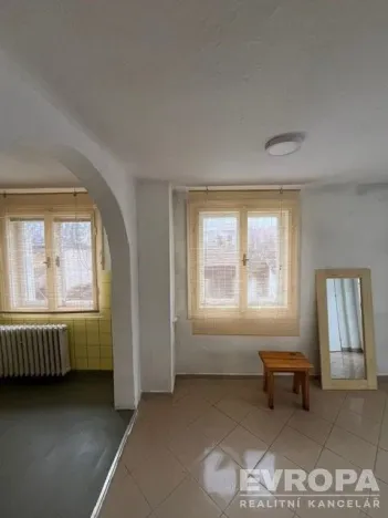 Pronájem vily, Úsobí, 128 m2