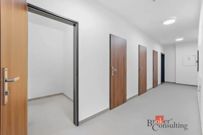 Pronájem bytu 2+kk, Hradec Králové, Pod Svahem, 50 m2
