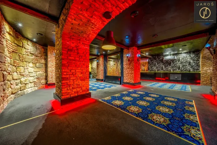 Prodej obchodního prostoru, Petrovice, 450 m2