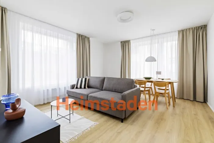 Pronájem bytu 2+kk, Praha - Holešovice, U Pergamenky, 54 m2