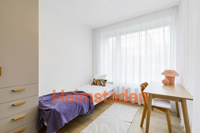 Pronájem bytu 3+1, Praha - Holešovice, U Pergamenky, 61 m2