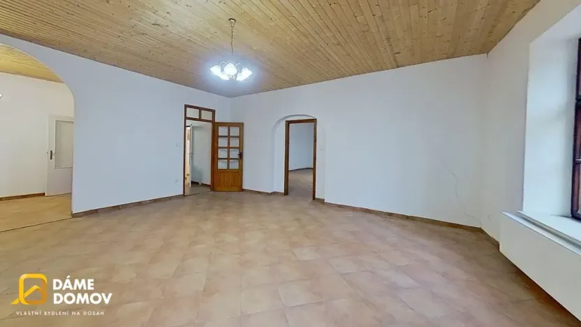 Pronájem kanceláře, Holešov, nám. Dr. E. Beneše, 164 m2