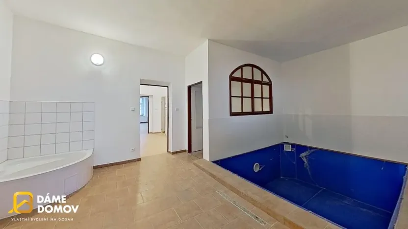 Pronájem kanceláře, Holešov, nám. Dr. E. Beneše, 164 m2