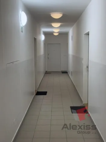 Pronájem bytu 3+kk, Praha - Letňany, Bechlínská, 74 m2