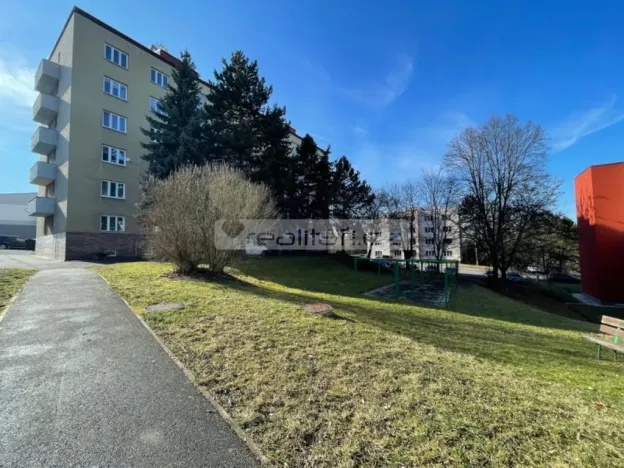 Pronájem bytu 1+kk, Plzeň - Doubravka, Nad Týncem, 28 m2