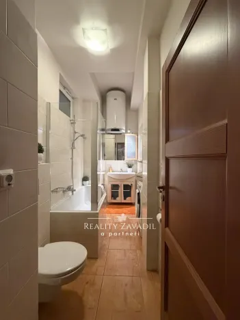 Prodej bytu 2+kk, Praha - Smíchov, Pechlátova, 39 m2