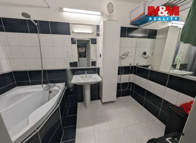 Pronájem bytu 3+kk, Strakonice - Strakonice II, Stavbařů, 82 m2