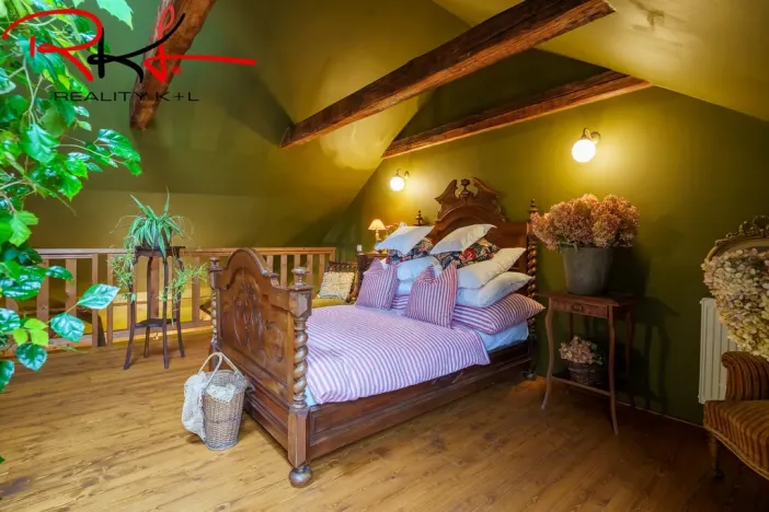 Pronájem bytu 2+kk, Roudnice nad Labem, Husovo náměstí, 129 m2