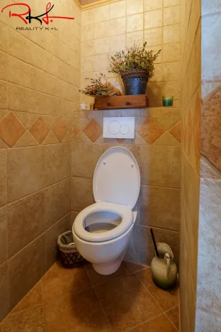 Pronájem bytu 2+kk, Roudnice nad Labem, Husovo náměstí, 129 m2