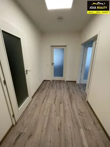 Pronájem bytu 2+kk, Opava, Kačírkova, 56 m2